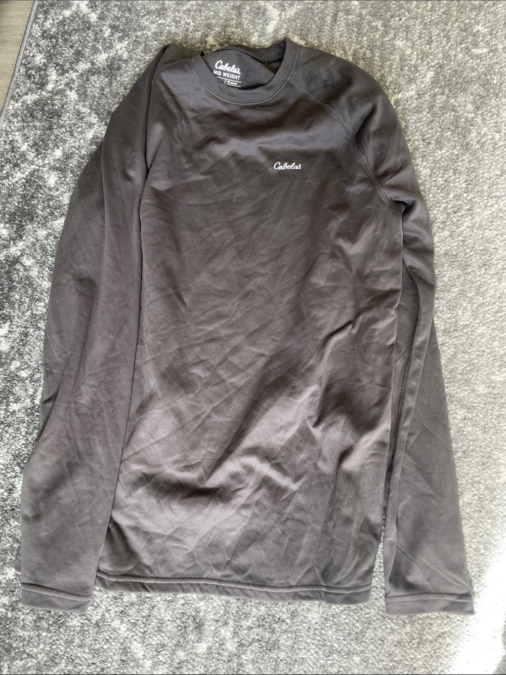 Cabela's Men's Black Crewneck Sweatshirt with Small Logo